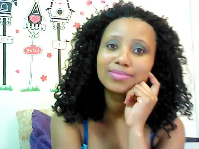 Ebonypinky_001