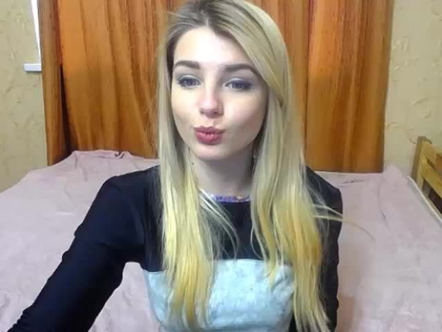 ChanelRoseys_001