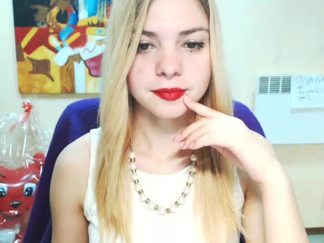 ArielHott_001