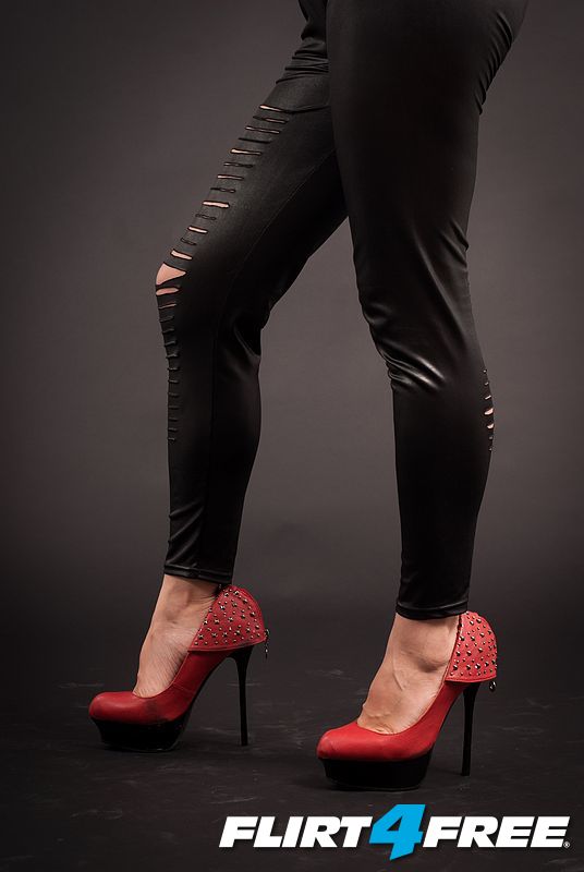 miss-clara-007