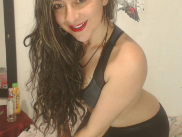 CamilaHoney_001