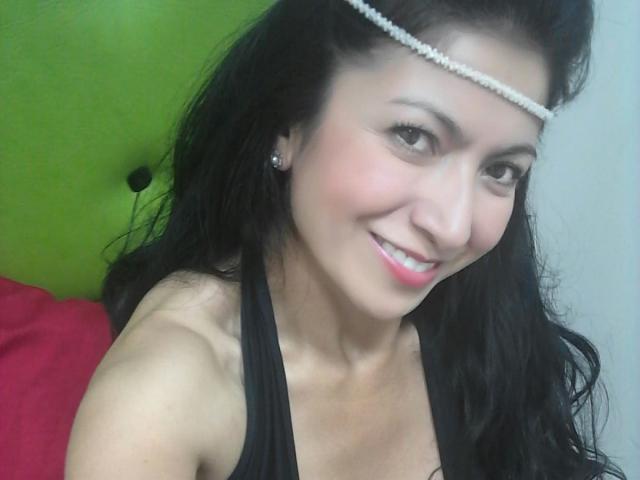 MatureBella_002