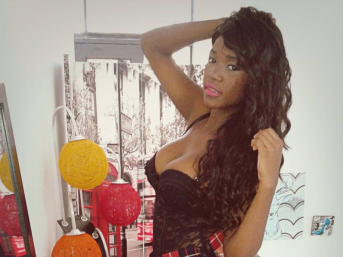 oriana-sexy-008