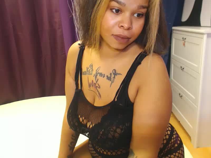 erika_bell_001